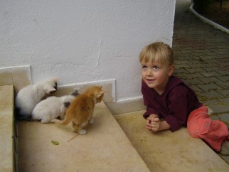 ...kwamen we langs een nest met 5 poesjes....