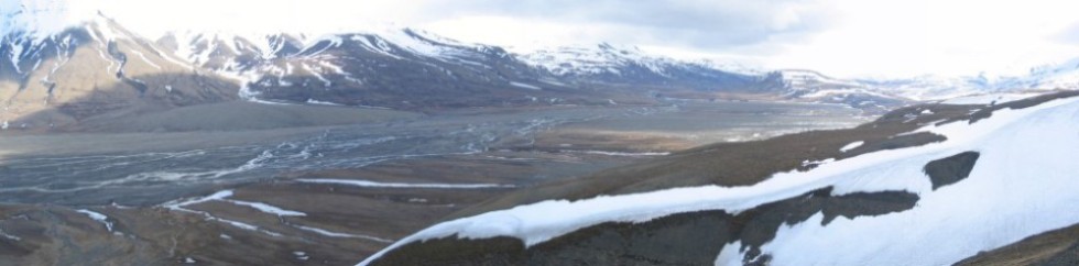 Adventdalen seen from the mountain near Gruve 10 on 12 June 2004. The field site is just out of view behind the ridge on the right side of the picture.
