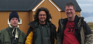 The crew from 2004 in front of the hut. Click to read more...