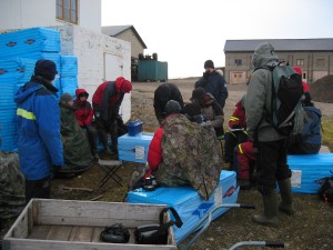 UNIS course AB-201, student helping with the ringing