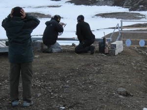 Training the use of fire arms against polar bears